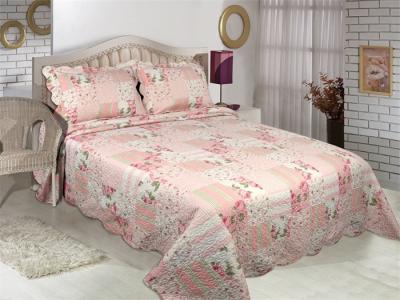 China Floral Pattern Printed Quilt Set Microfiber / Cotton Fabric For Bedroom for sale