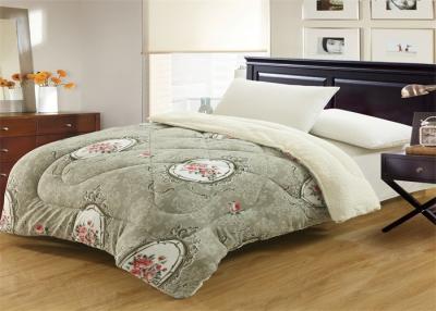 China Printed Flannel Fleece Beautiful Comforter Sets Washable In Family And Hotel for sale