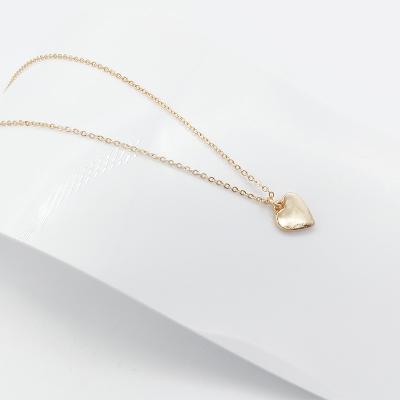 China To Make Girl Lovely New Fashionable Necklace 18k Gold Plated Lovely Heart Initial Necklace Pendant For Girls for sale