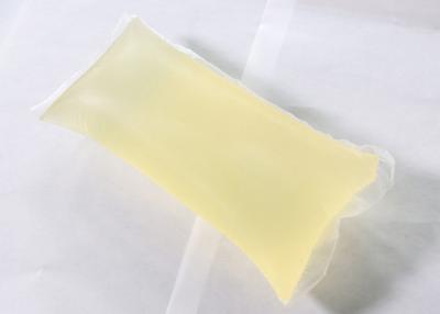 China Rubber Based Hot Melt Adhesive Glue For Diapers Core Fixation for sale