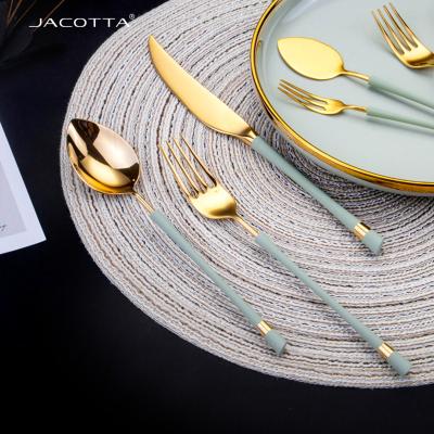 China Viable high quality cutery set western style food tableware dinner service gold tea spoon fashion spoon knives and forks for sale