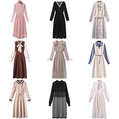 China Wholesale High Quality Anti-Static Women's V-Neck Dress Girls Vacation Beach Summer Dress Polyester Casual Women's Blouse Skirt Long for sale