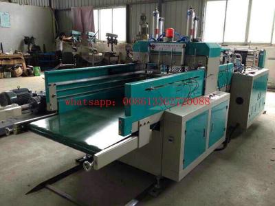 China High Efficiency Garbage Bag / T Shirt Bag Making Machine With Convey Belt for sale