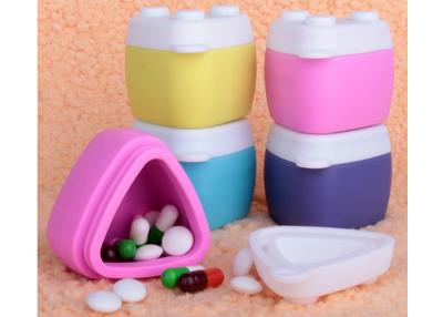 China Oderless Silicone Household Products Mini Case With Many Color 5.0 * 5.0 * 4.5cm for sale