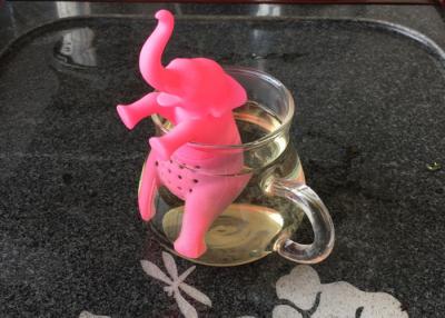 Chine Petite taille adaptée aux besoins du client par Infuser de thé de silicone d'éléphant avec la couleur rose à vendre