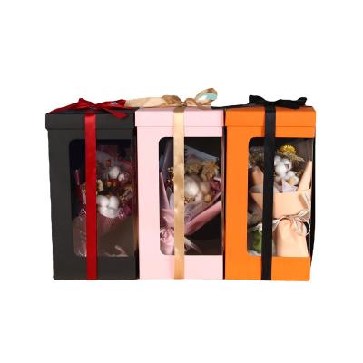 China 2022 High Quality Valentine's Day Lover Roses Flowers Black Orange Pink Cardboard Paper Gift Box with Window and Ribbon Te koop