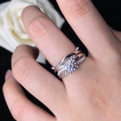 China Jewelry wedding style environmental friendly silver gold plated moissanite 1CT diamond ring band for wedding ring for sale