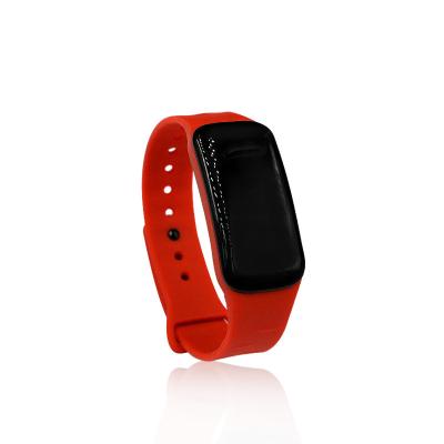 China Alarm Buzzer Social Distancing Wristband Waterproof/Waterproof Wristband for sale