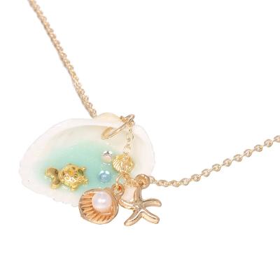 China New china abalone shell CLASSIC creative wholesale initial shell pendant necklace jewelry for sale