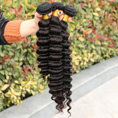 China Water Wave Dyed Natural Proper Cuticle Aligned Virgin Hair Wigs Water Wave Hair Wigs for sale