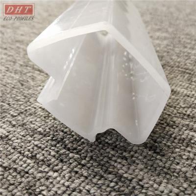 China Modern Plastic White Diffuser Polycarbonate Light LED Strip Lamp Shade for sale