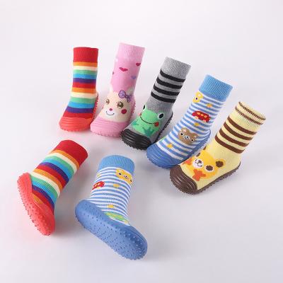 China Factory Supply Breathable Color Strips Printed Cartoon Pattern Comfortable Baby Shoes Socks for sale