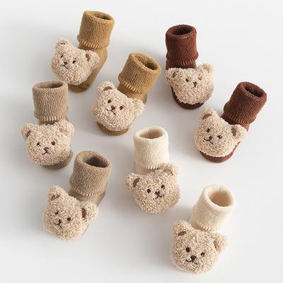 China Breathable Newborn Bear Head 3D Winter Toddler Warm Fuzzy Warm Toy Baby Non Slip Floor Socks for sale