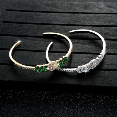 China Long Color Continuing Hot Selling Open Adjustable Designers Charms Grain Diamond Ladies Wheat Green Bangles for sale