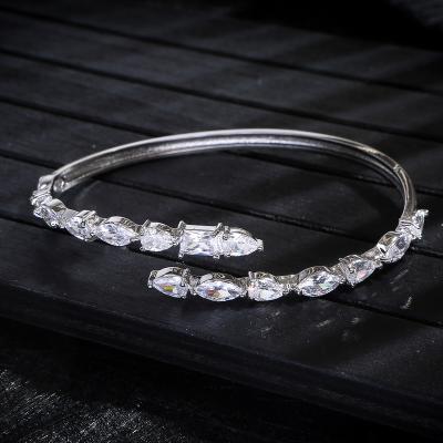 China Factory direct sale luxury color zircon ladies luxury bracelet for sale