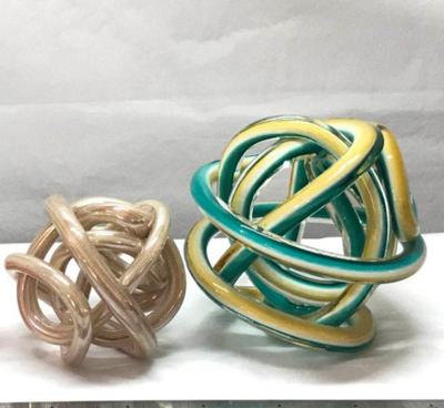 China Home Decoration Modern Abstract Glass Sculpture , Rope Knot Glass Paperweight for sale