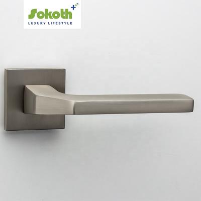 China High Quality Anti-corrosion Hardware Supplier Simple Design Patent Style Simple Main Door Handle for sale