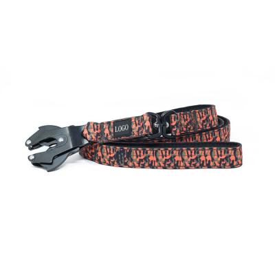 China CAMOUFLAGE MILITARY TACTICAL Orange Neoprene Padded Frog Clip Dog Leash for sale