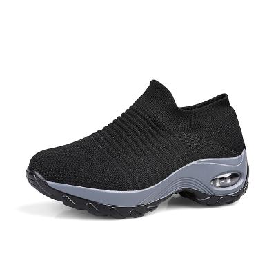 China Fashion Lightweight Women's Running Shoes Women's Fashion Walking Sneaker Sports Sneaker Mesh Slip On Air Cushion Lady for sale