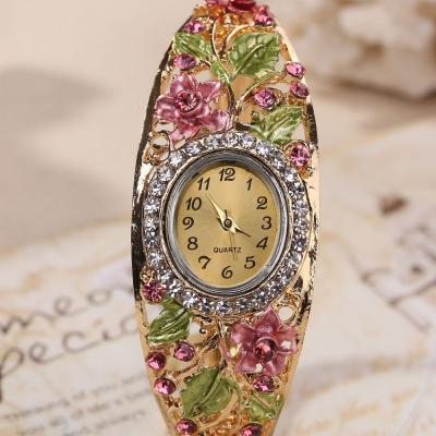 China New Hot Sale Power Reserve Lady Watch Retro Lady's Casual Watch Ladies Antique Hollowed Out Diamond Watch Designs for sale