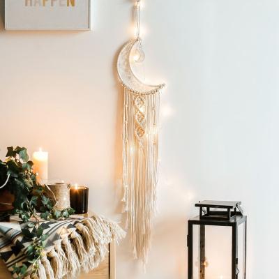 China 100% Home Decors Art Macrame Dream Catcher Hot Selling Handmade Handmade Tapestry Moon Wall Hanging With Pearl Beads for sale