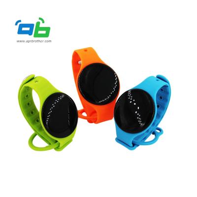 China Programmable positioning and navigation top selling ibeacon ble tag wristband with high waterproof level for sale