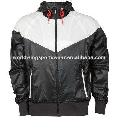 China Mens Breathable 100% Polyester Ripstop Cut And Wind Seamed Jacket for sale