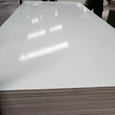 China 1220x2440x18mm Standard quality White HPL laminated plywood/Fire resistant furniture HPL plywood for sale