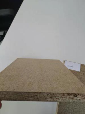 China Flakeboards type plain chipboard manufacturers / melamine particle board for sale