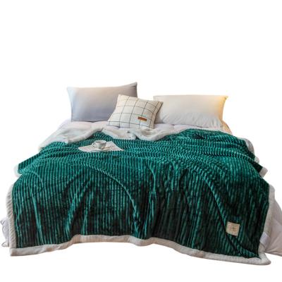 China Anti-pilling Ready to ship Jacquard High Quality Soft Warm Flannel Sherpa Blanket Blanket Comforter Blanket for sale