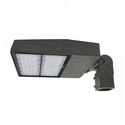 China Waterproof 150w Outdoor Led Parking Lot Post Light Parking Lot for sale