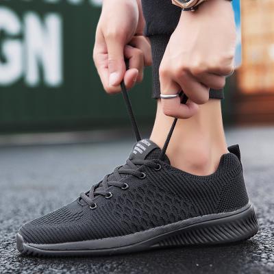 China 2020 fashion trend men's sport lightweight breathable tennis shoes, large size mesh breathable sneakers for men for sale