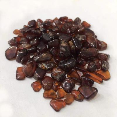 China Wholesale Natural Polished Tumble Stone From China Burgundy Garnet Crystal Tumble Stone Healing Stone for sale