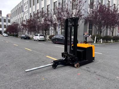 Cina Rated Load 600 kg Non Standard Gas Expansion Axle Counter Balance Forklift Truck Stand Model Lifting Height  3000 mm in vendita