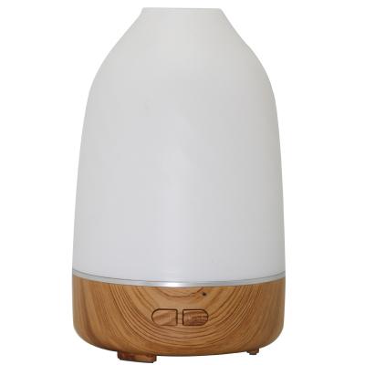 China Car Humidificador Diffuser Quality Electronic Ultrasonic Humidifier For Car Home Office for sale