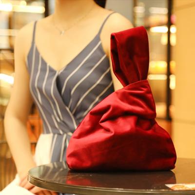 China Retro Red Japanese Fashion Handbag Lady Bags Velvet Luxury Travel Shopping Shopping Bag for sale