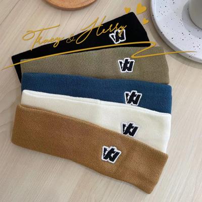 China Fashion Tracy and Herry hot sale letter W embroidered elastic knitted headband spring and summer hair accessories sport hair bands for sale