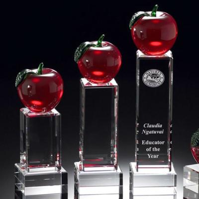 China Europe Outstanding Teamwork Customized Crystal Apple Trophy Award for sale