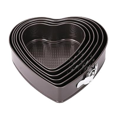 China High Quality Viable Heart Shape Carbon Steel Non-Stick Cake Molds Springform Cake Pan Set For Cake Mold Bakeware for sale