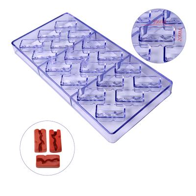 China Sustainable Rectangular Shape 18 Cavity Fondant Cake Candy Molds 3D Clear Plastic Chocolate Mold For Baking for sale