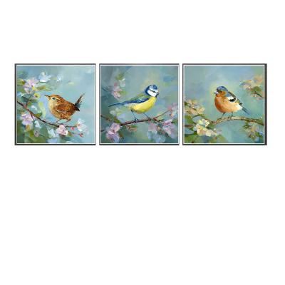 China Modern Giclee Printed Birds Decoration Animal Painting Framed Animal Print Wall Art for sale