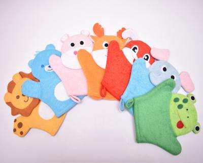 China EXFOLIATE New Design Gloves Cartoon Bath Gloves Wholesale Kids Bath Glove For Body Cleaning for sale