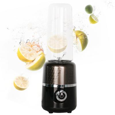 China 0.6L 400W Multifunctional Mini Smoothie Blender Juicer Bottle and Wholesale Portable Personal Juicer Blender for sale