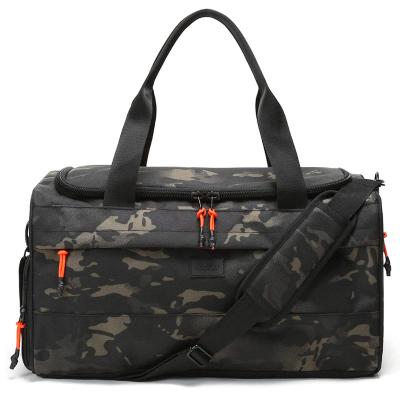 China Fashion Portable Camouflage Travel Waterproof Men Sport Logo Gym Tote Duffel Bag Custom Made With Shoe Compartment for sale