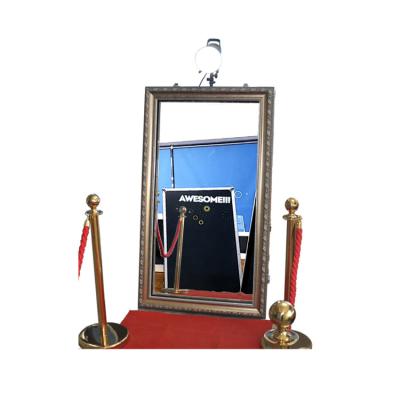 China New Fashionable Aluminum Edging Digital DIY Mirror Automatic Magic Selfie Photo Booth for sale