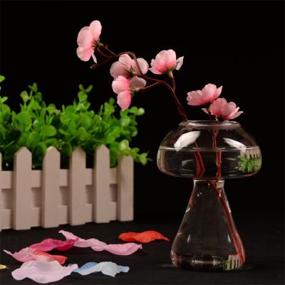 China Contemporary Explosive New Products Customized Luxury Glass Vase Table Stained Glass Vase for sale