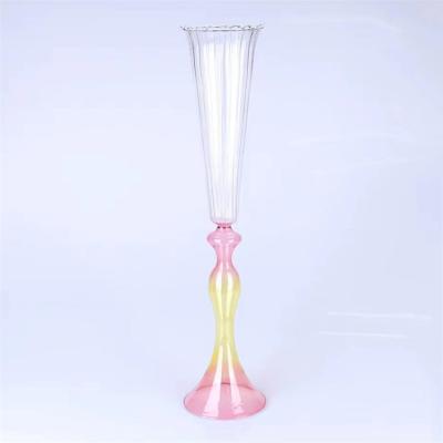 China Contemporary Professional High Quality Clear Rectangle Glass Mini Greenhouse Ripple Glass Vase for sale