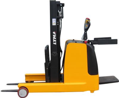 China 2.5 Ton Warehouse Reach Truck , Mini High Reach Forklift 1 Year Warranty for sale