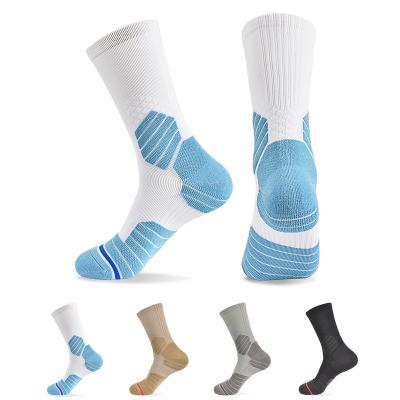 China Sporty Wholesale Custom logo crew sports socks cycling basketball socks for sale