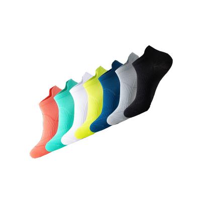 China Sporty high quality women's sport athletic ankle no show low cut socks for women for sale